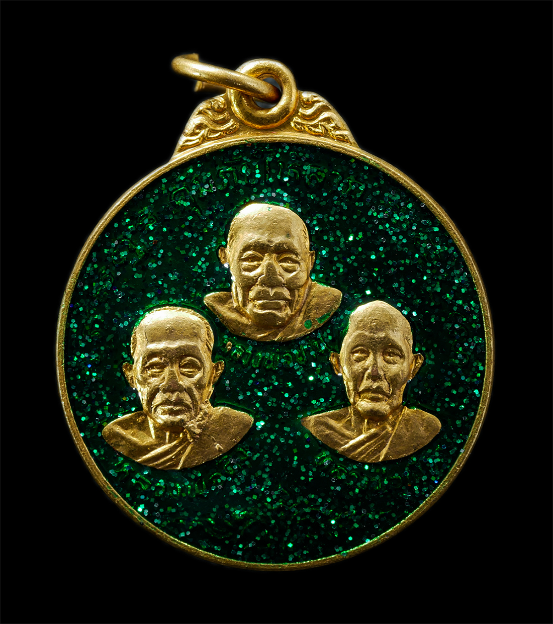 2569-03-04 (96)p.jpg - เหรียญ 3 บูรพาจารย์ หลวงพ่อทองดำ วัดห้วยปราบ ต.บ่อวิน อ.ศรีราชา จ.ชลบุรี ปี2527 รุ่นสร้างโบสถ เหรียญเนื้อกะไหล่ทองลงยาสีเขียว พระเก่าสวย มวลสารดี น่าเ [..] | https://kamulet.in.th